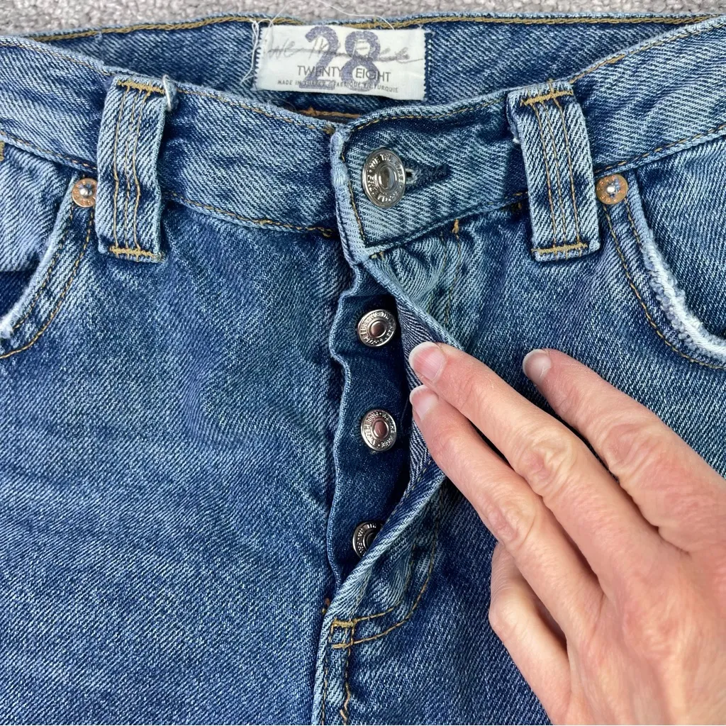 Free The Free CRVY Siren Jeans Women’s 28 Blue Straight Leg Low Rise Button Fly - Image 3