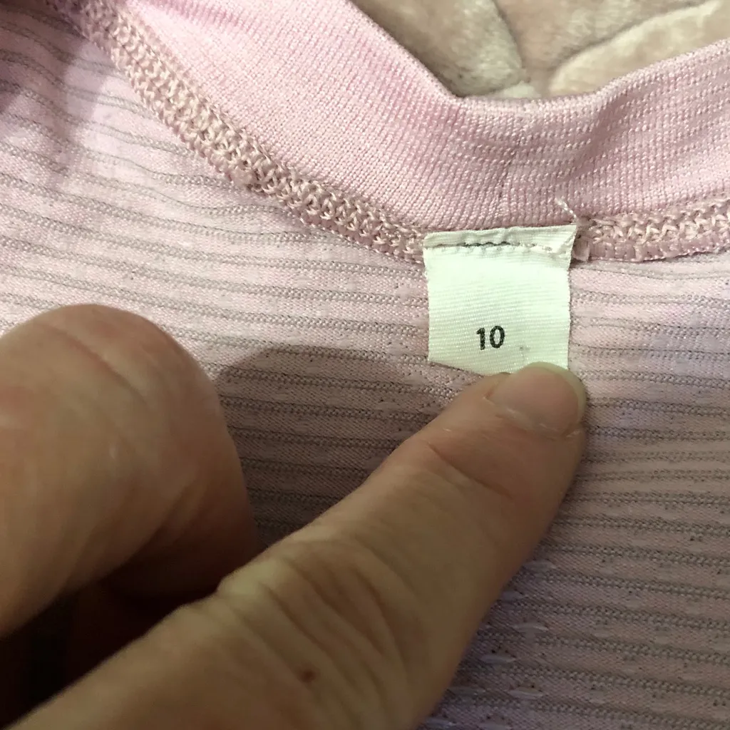 Lulu lemon 🍋  swiftly tee - Image 2