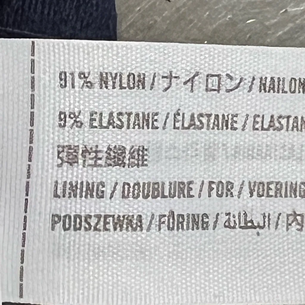 Gilly Hicks Navy Blue Lace Wireless Padded Floral Halter Bralette - Size Small - EUC - Image 6