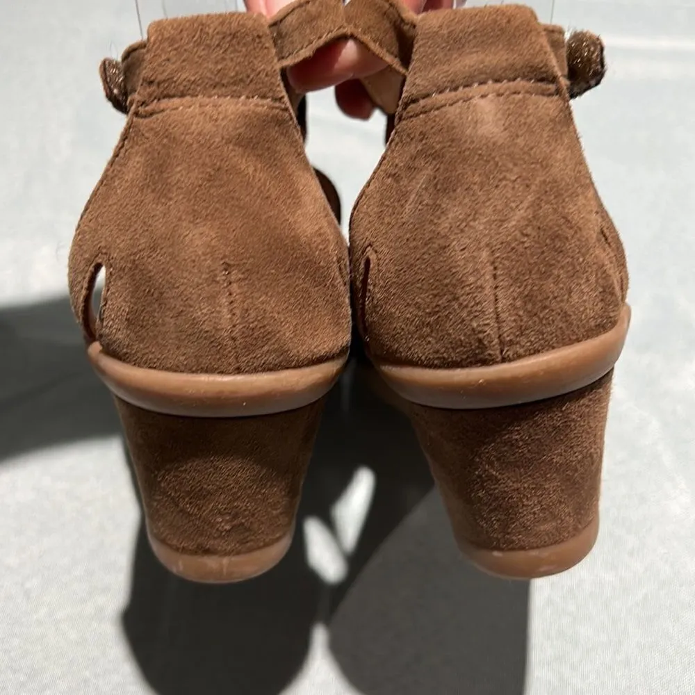 Earth Womens Curvet Wedge Sandal Sz 6B Suede Cushioned Insole NEW‎ B48 Brown - Image 5