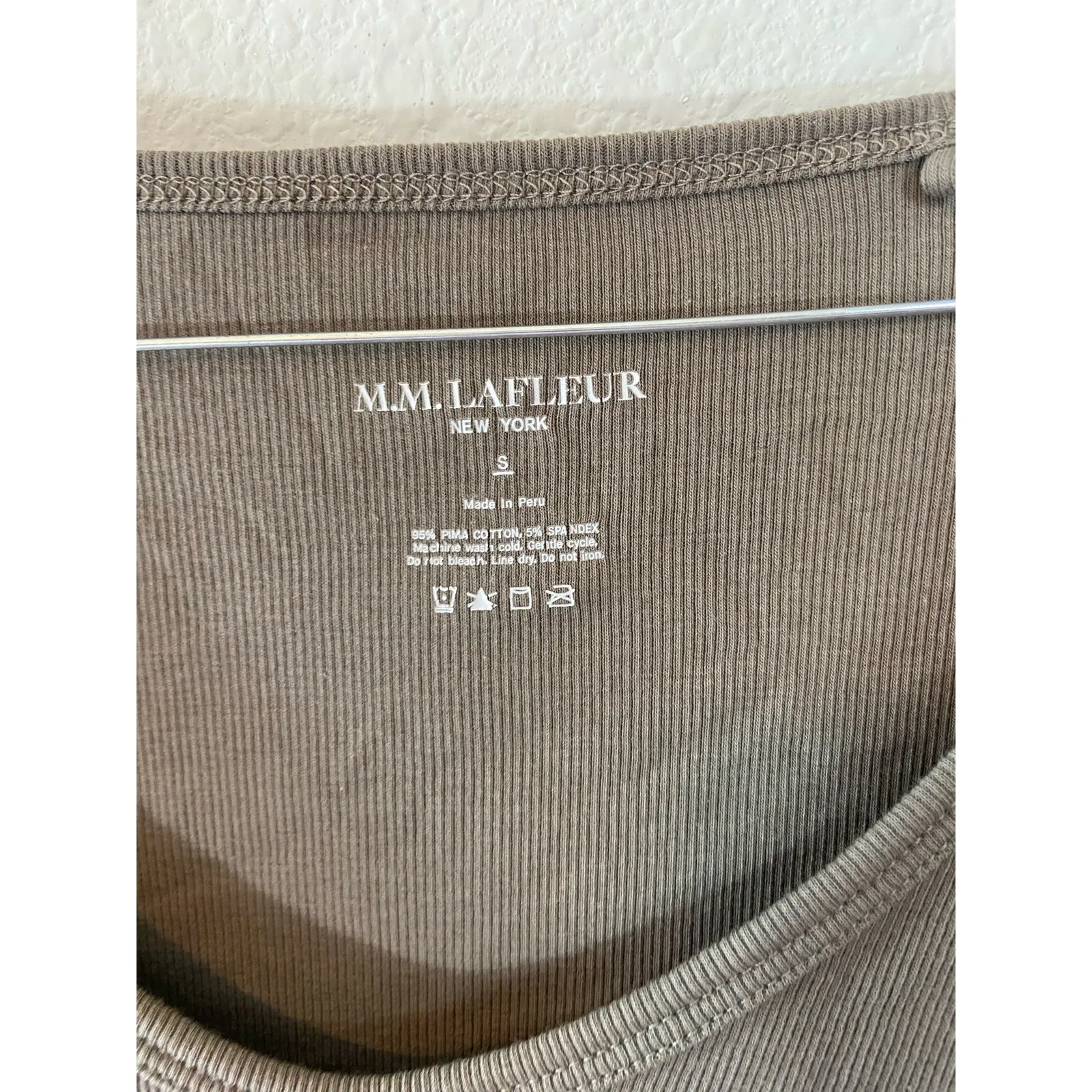 M.M.LaFleur v neck ribbed pima cotton taupa long sleeve size S - Image 2