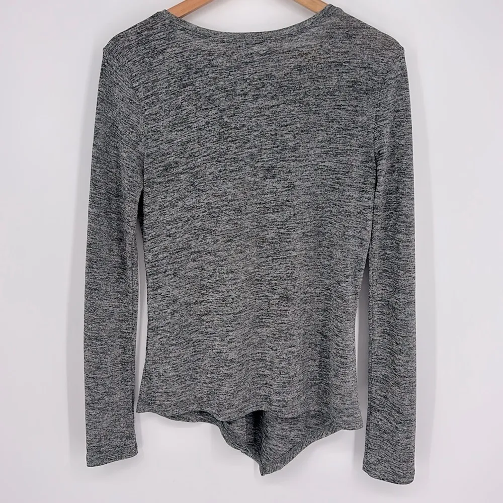 DKNY Jeans Long Sleeve Asymmetrical Hem Asymmetric Zip Shirt Women’s Size Small Gray - Image 5