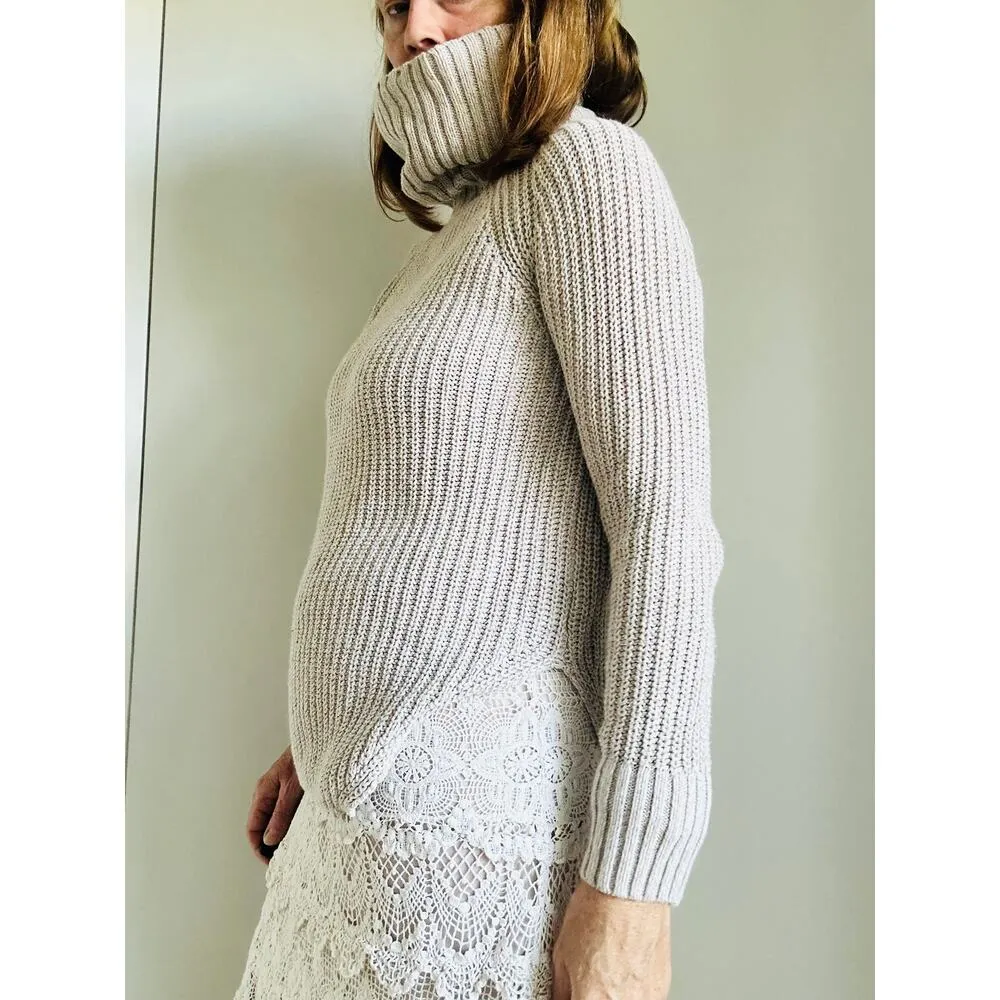 UO Silence & Noise Chunky knit Turtleneck Sweater Taupe Size XS neutral knits - Image 7