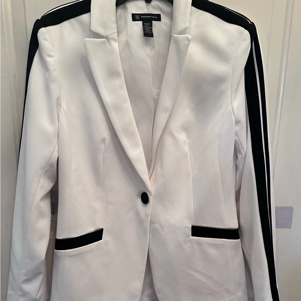 INC International Concepts White Blazer with Black Trim Size M - Image 5