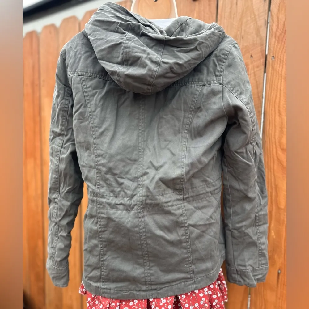 Ashley Pull String Jacket Size Small - Image 6