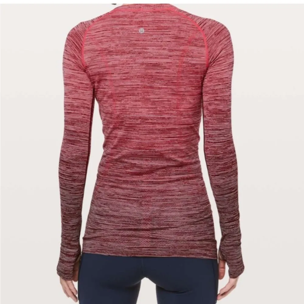 Swiftly Tech Long Sleeve Ombre Red Alert Dark Spot Black Sz 6 - Image 2