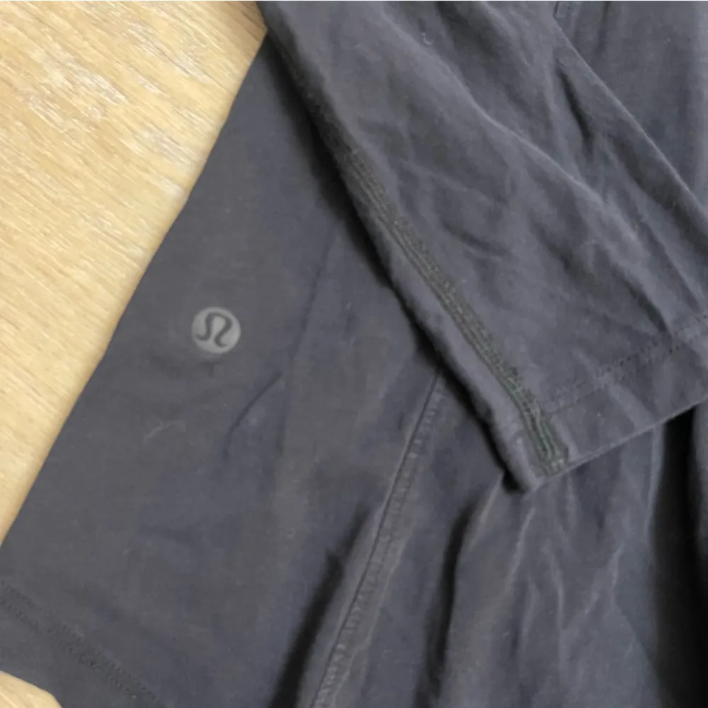 Lululemon Long Sleeve Top - Image 5
