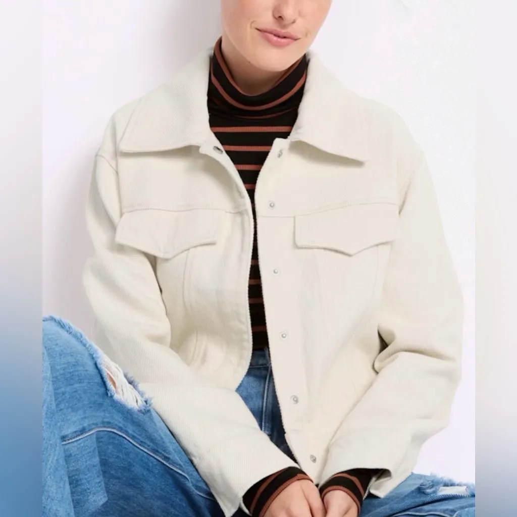 Stitch Fix Vero Moda Cream Denim Jacket size Medium - Image 3