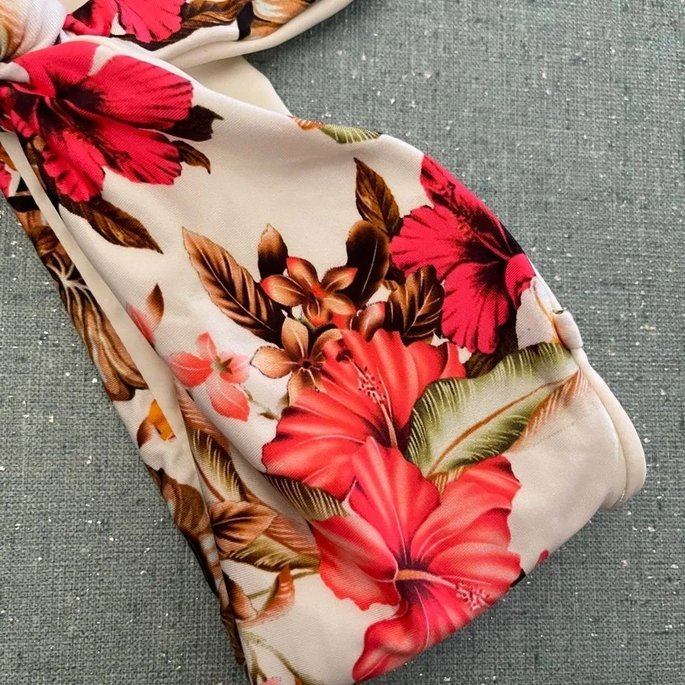 Beach Bunny Layla Bandeau Bikini Top Flower Power - Image 7