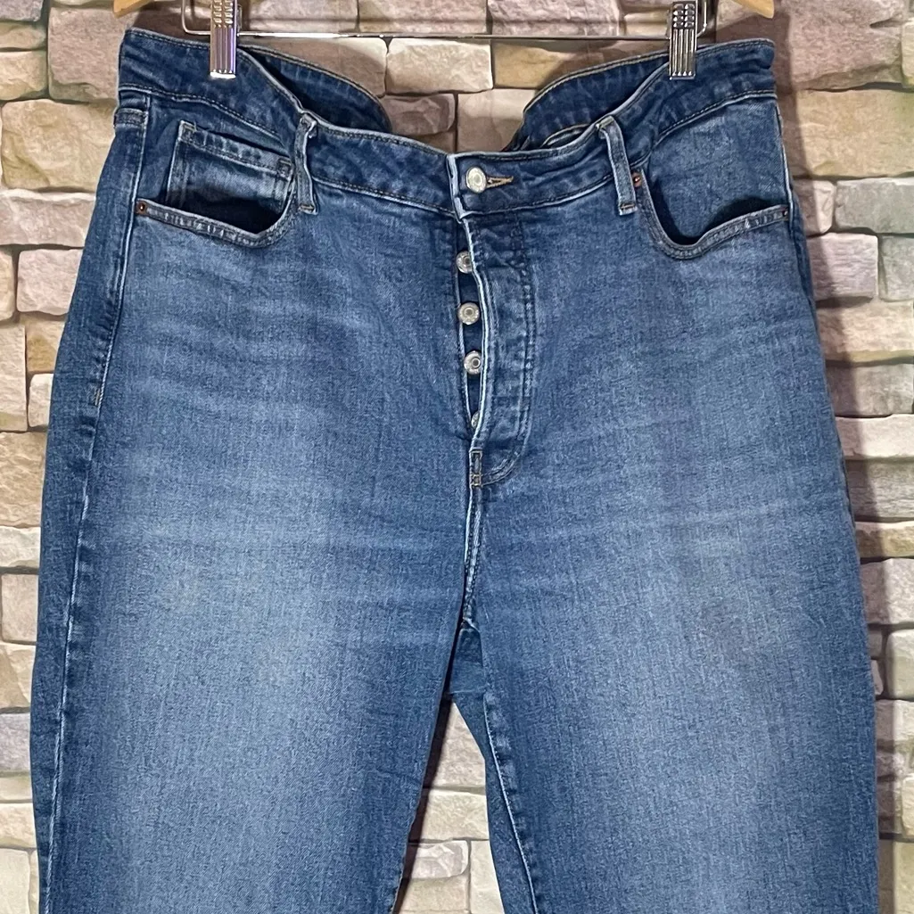 Old Navy Women Jeans Womens 18 Curvy High-Waisted OG Straight Mid Wash Plus Size - Image 2