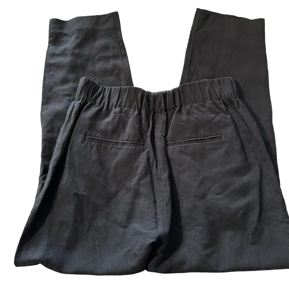 Ann Taylor women's PXS linen blend black cropped pants - Image 2