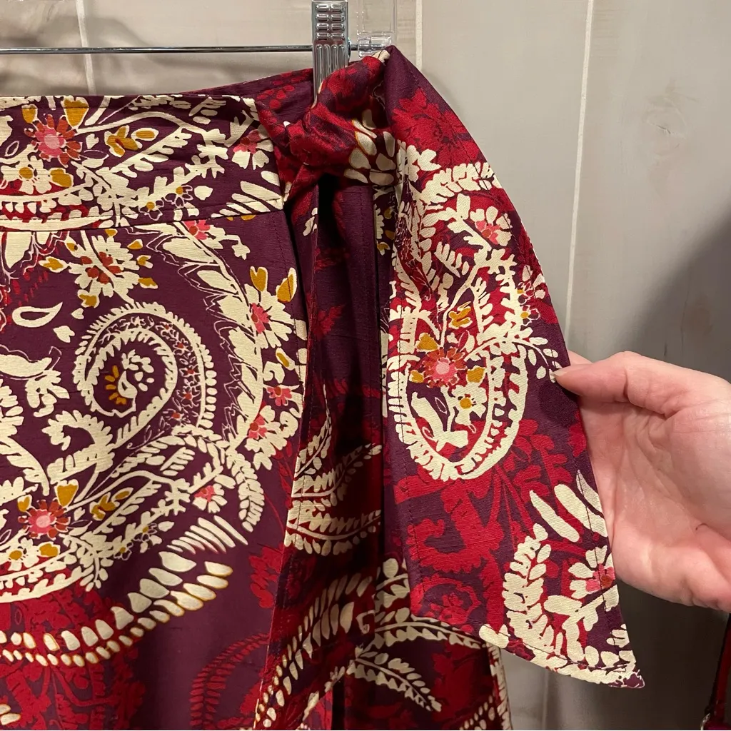 Cute deep red silk paisley wrap mini tie waist skirt Talbots floral - Image 8