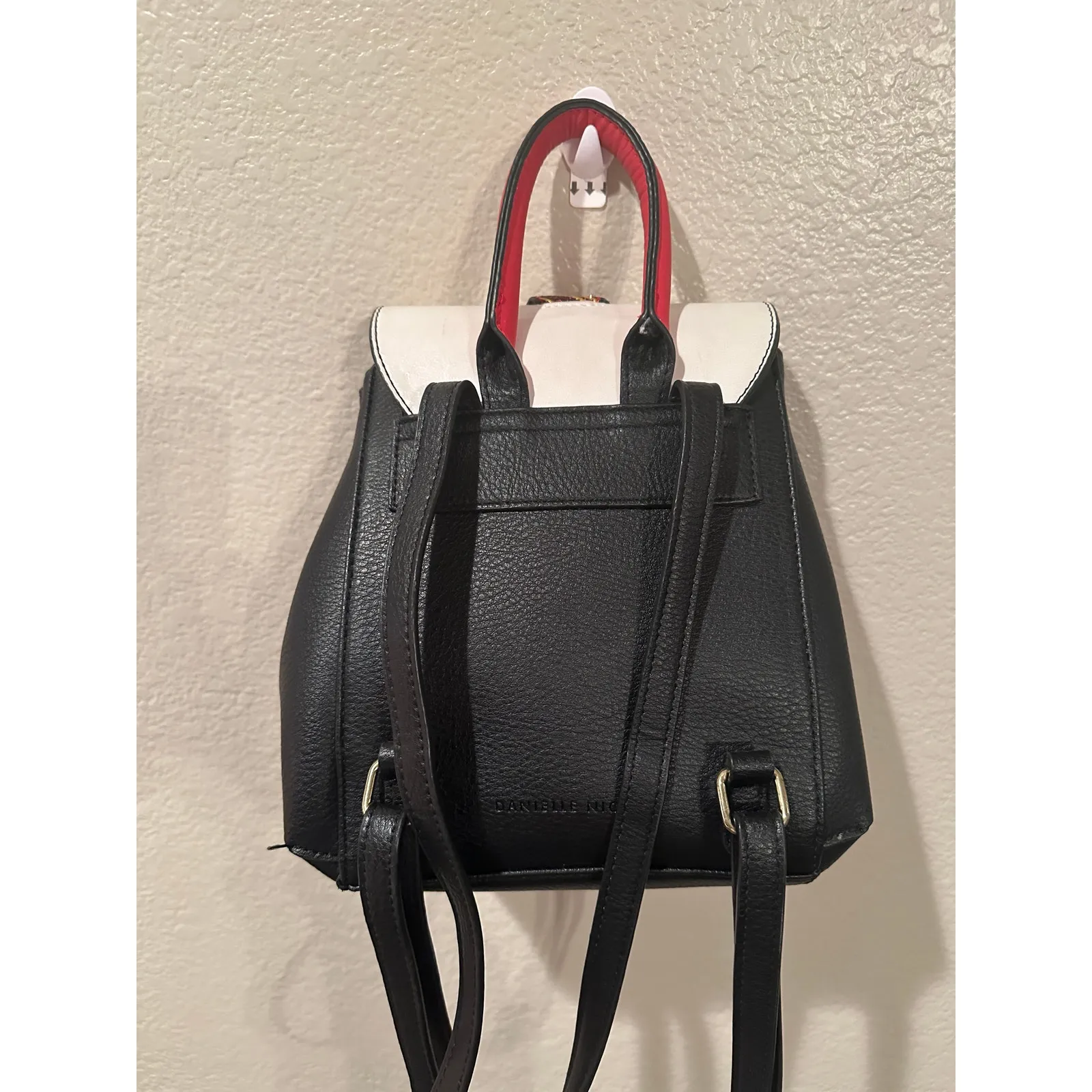 NWOT Universal Danielle Nicole Harry Potter Gryffindor Uniform Backpack Red Robe Black - Image 3