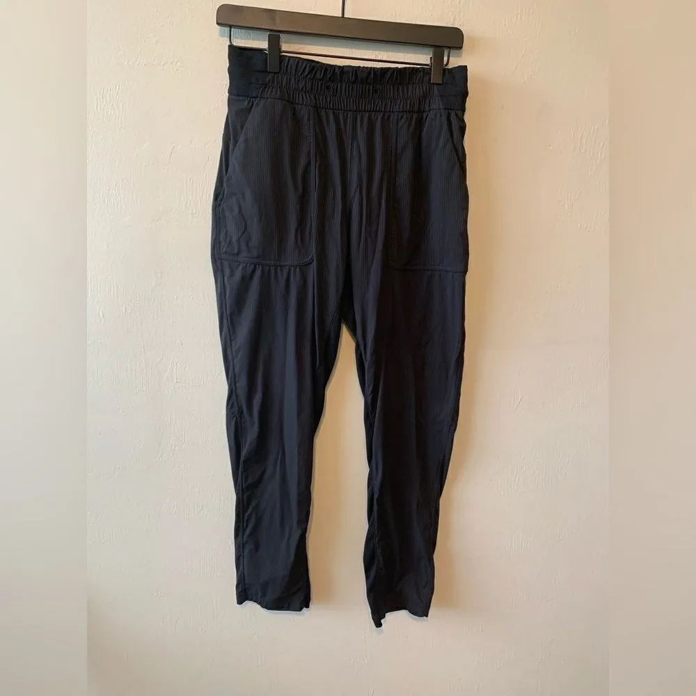 Lululemon Beyond the Studio black pants size 6 - Image 4
