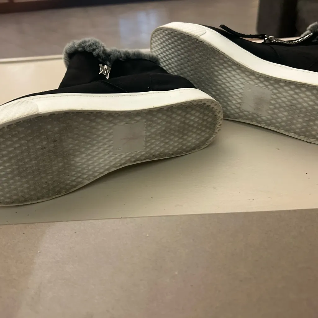 Boots Soda Black Fur-Lined Winter Boots size 8 no flaws!! - Image 4