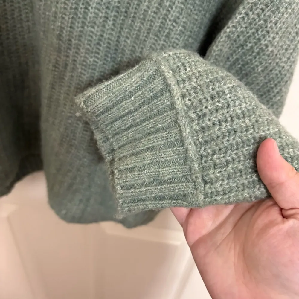 American Eagle Outfitters Green Soft Collared Quarter Button Up Sweater - Image 3