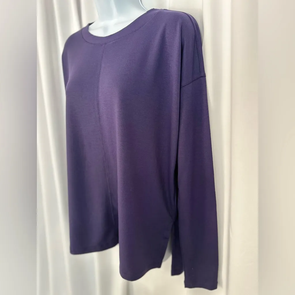 Old Navy Active Long sleeve Performance Top (1026) - Image 3