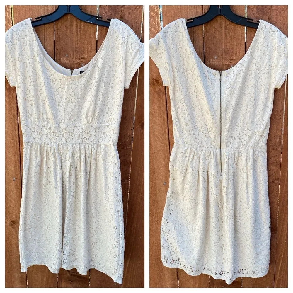 Banana Republic Mad Men Collection Lace Dress - Image 36