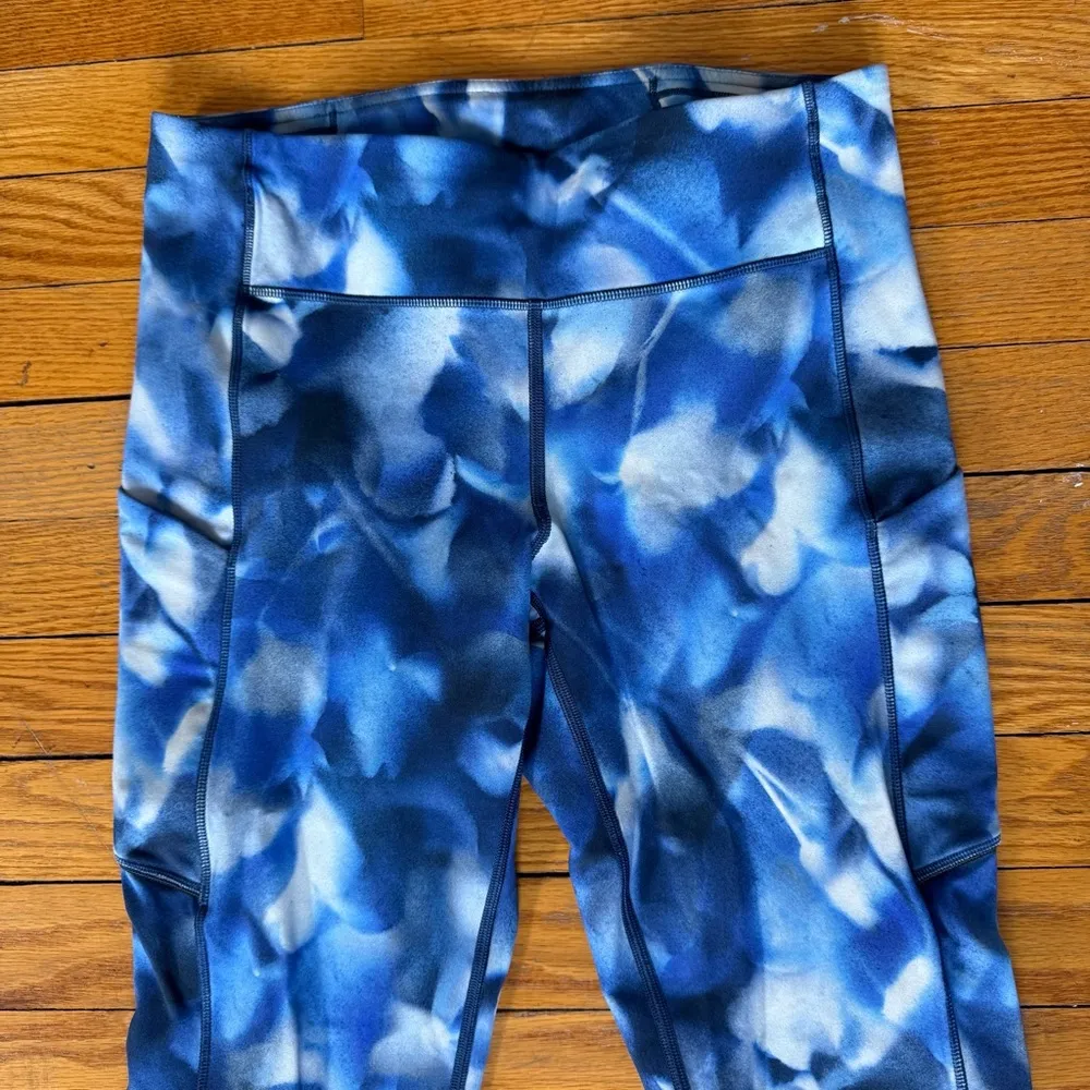 Lululemon Speed Up Blue White Blush Blossom Alpine Patterned Leggings Size 8 - Image 2