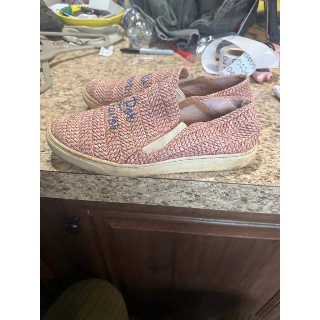 Women's Lucky Brand Pink Woven Flats & Loafers 8.5 with Blue Embroidery - Image 6