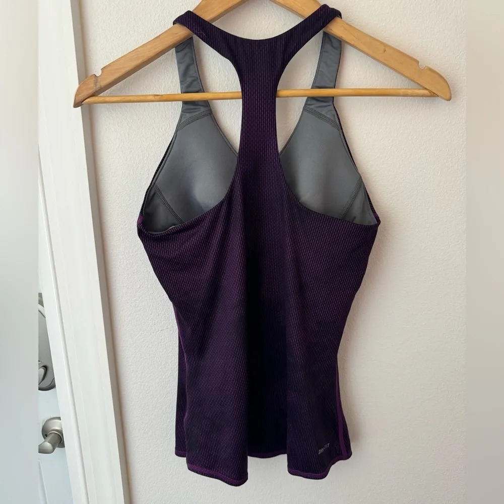 • Nike • Women’s Workout Tank Size Small - Image 4