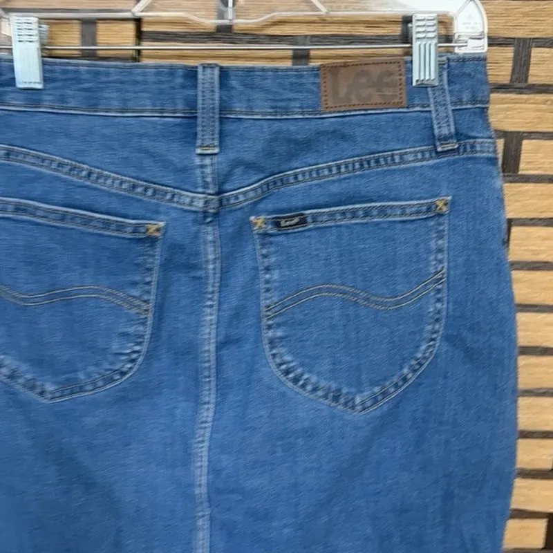 Lee Jean Skort Size 6 - Image 4