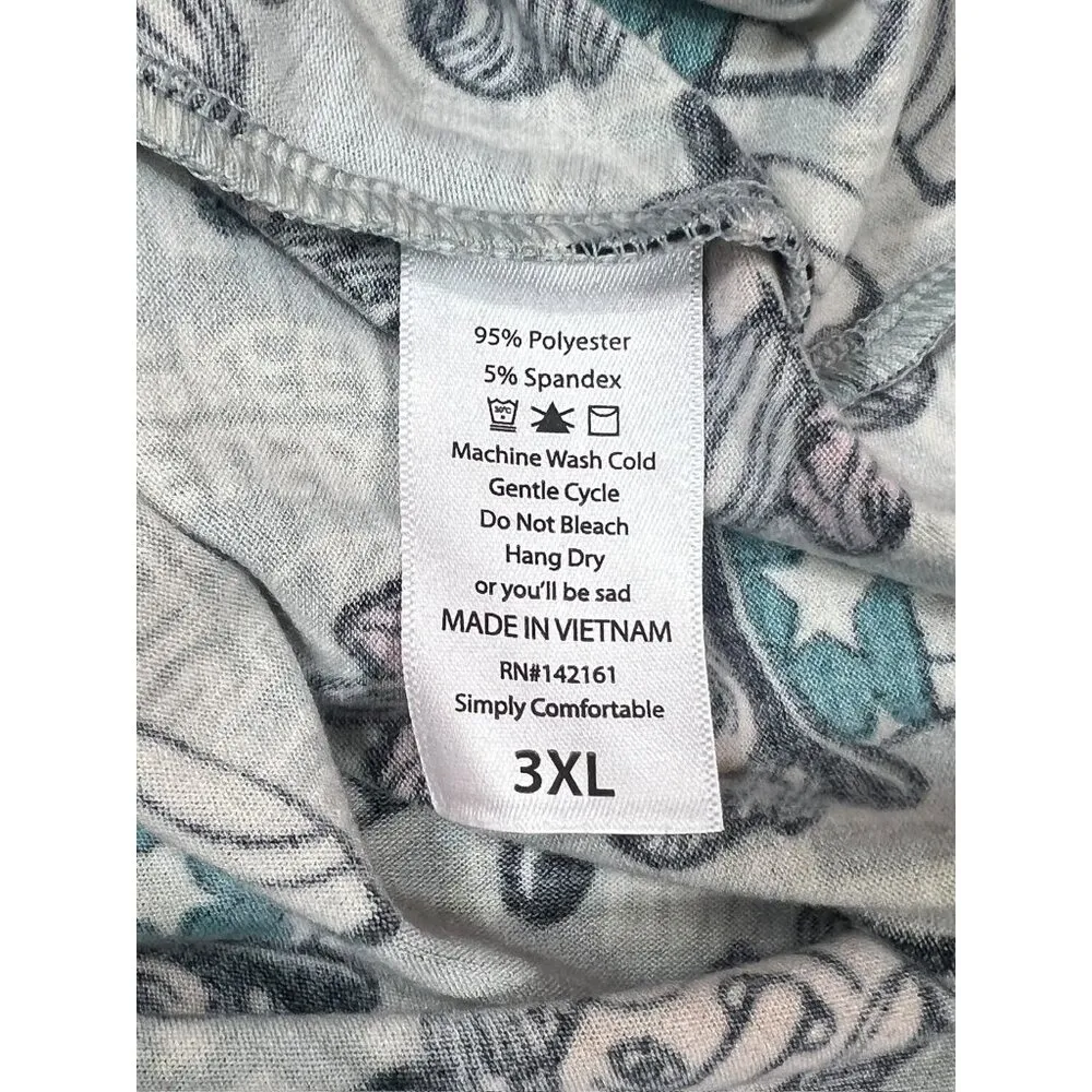 LulaRoe Irma Women's Patriotic Nutcracker Top - Image 5