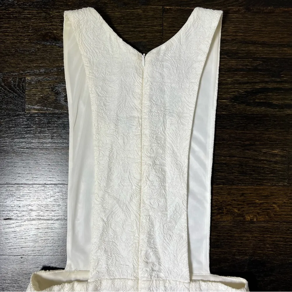 Zara White Textured Back Zip Dress - Image 8