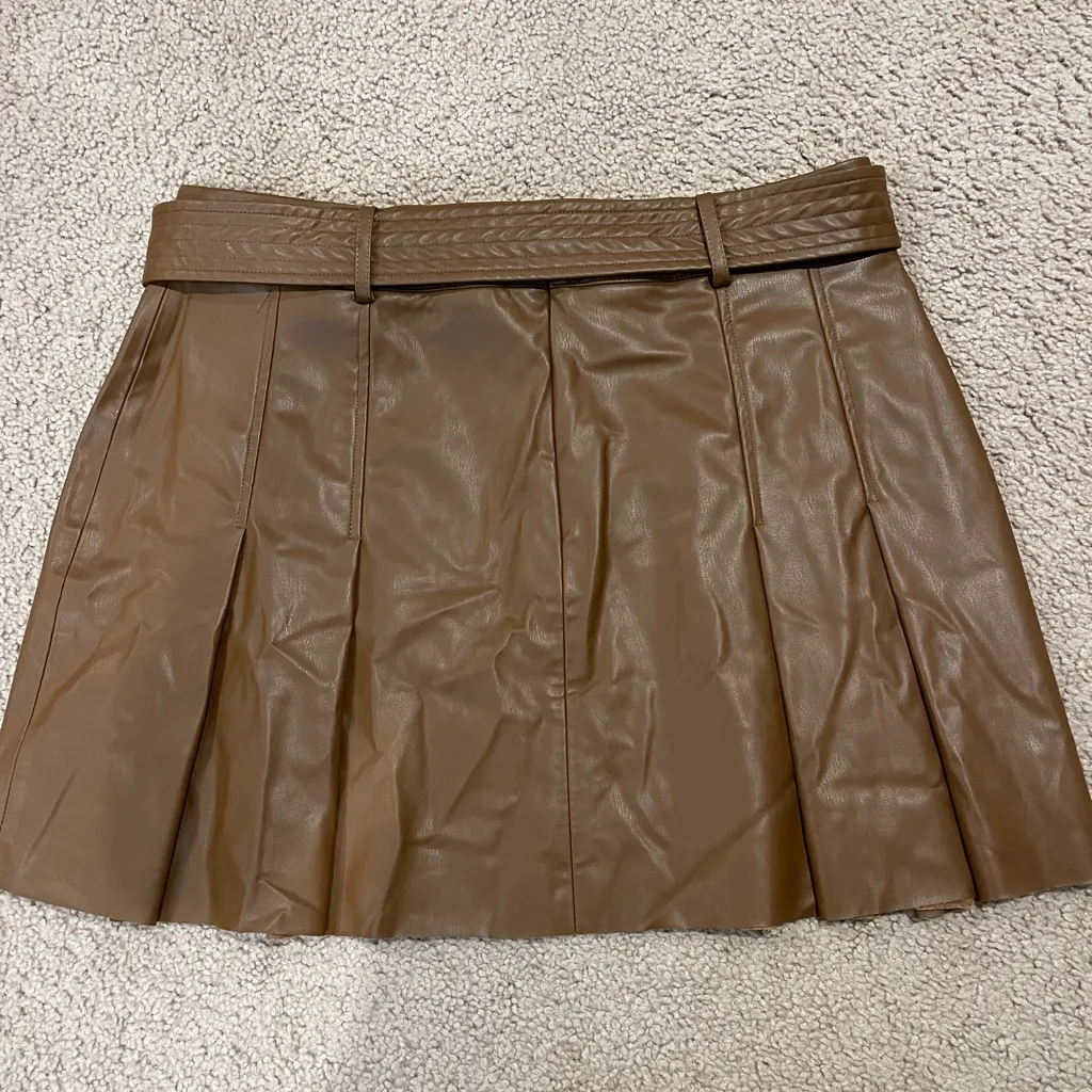 ZARA ChocoBrown Faux Leather Pleated Mini Skirt with Belt - Image 7