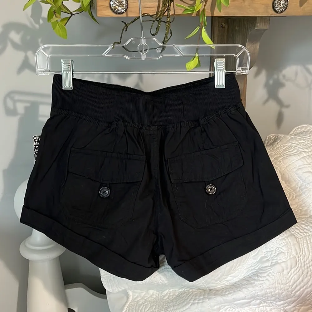 Almost Famous Shorts Black Elastic Waist Womens S Flirty Cotton - Image 7