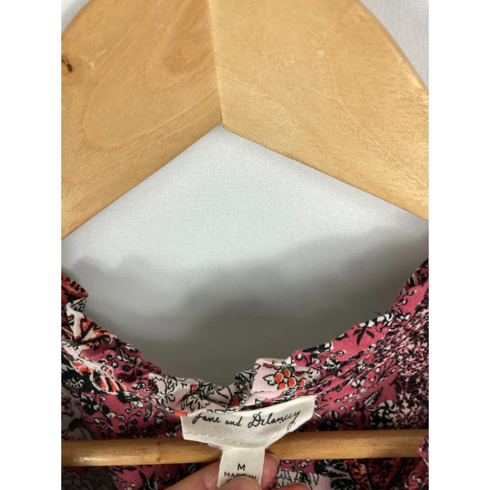 Jane and Delancey Floral Print V Neck Patchwork Floral Blouse Medium - Image 2