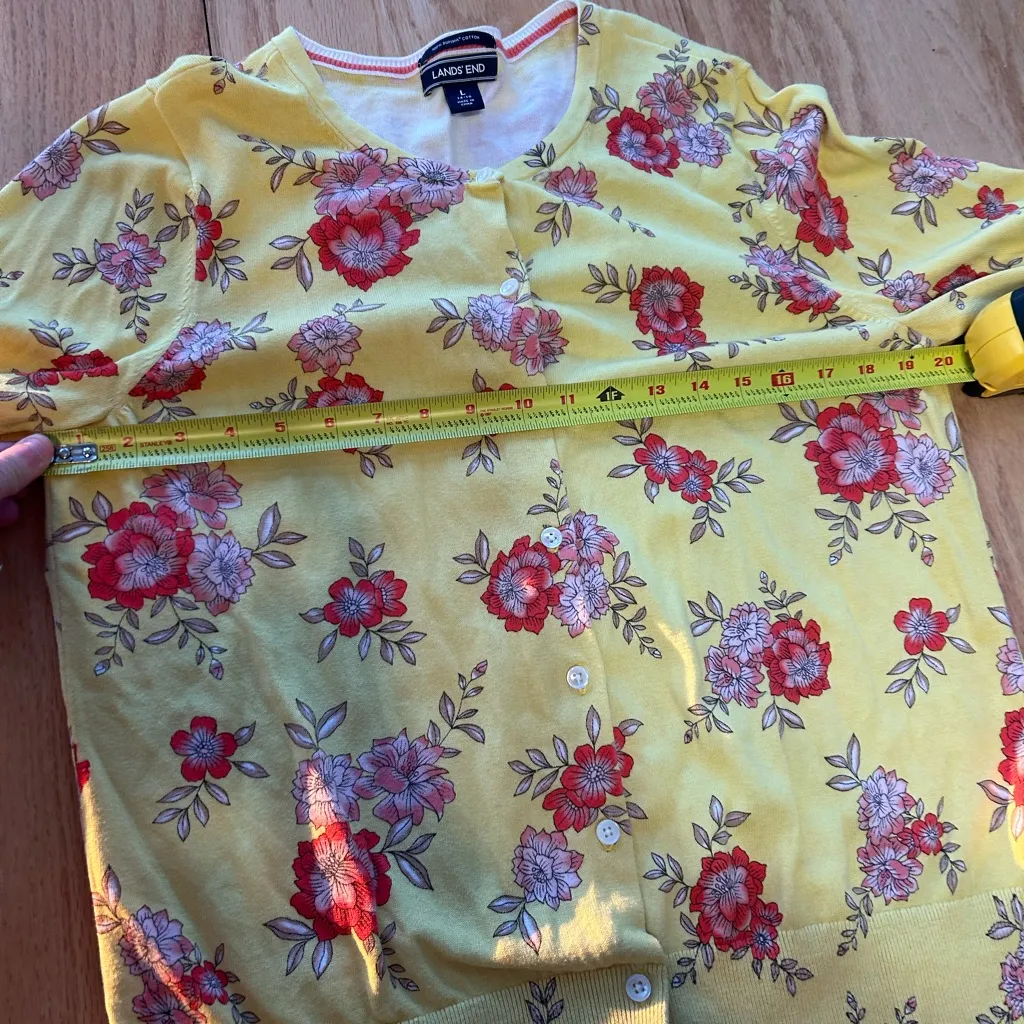 Land’s End Cardigan Sweater Women’s Size Large Yellow Floral Button Up Casual - Image 4