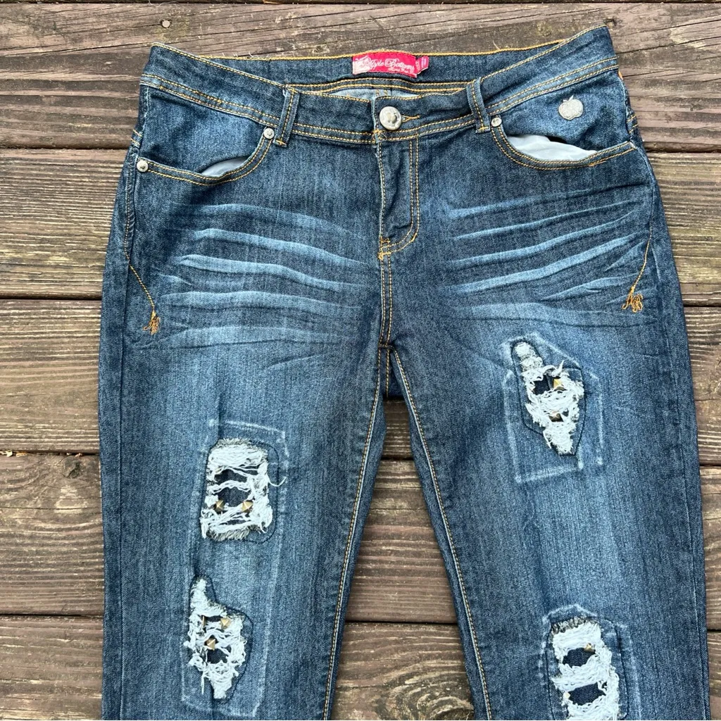 Apple Bottom Jeans Women’s Distressed Studded Embroidered Grunge Y2K|Size:11/12 - Image 5