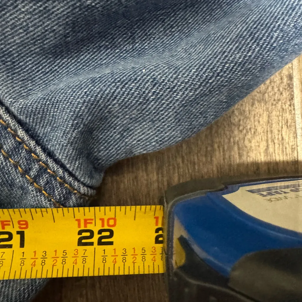 Madden NYC Cropped Sherpa Collar Denim Jacket Size L Blue Size L - Image 10