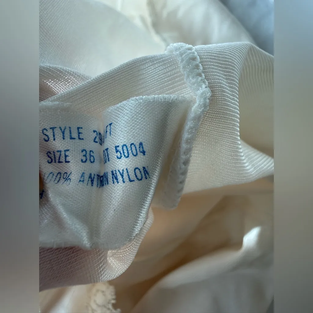 Vintage Wonder Maid Non Cling Slip Dress, Size 36 White - Image 5