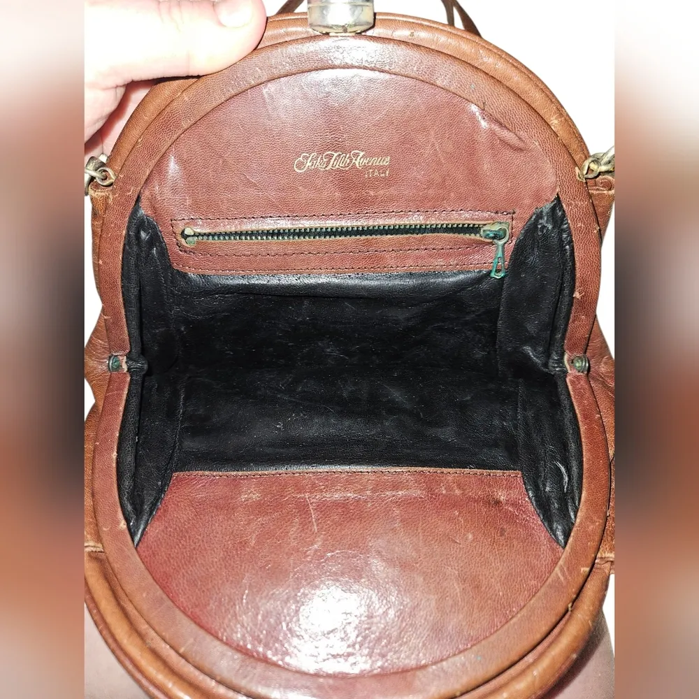 Vintage Saks Fifth Ave Italian Leather Purse - Image 4