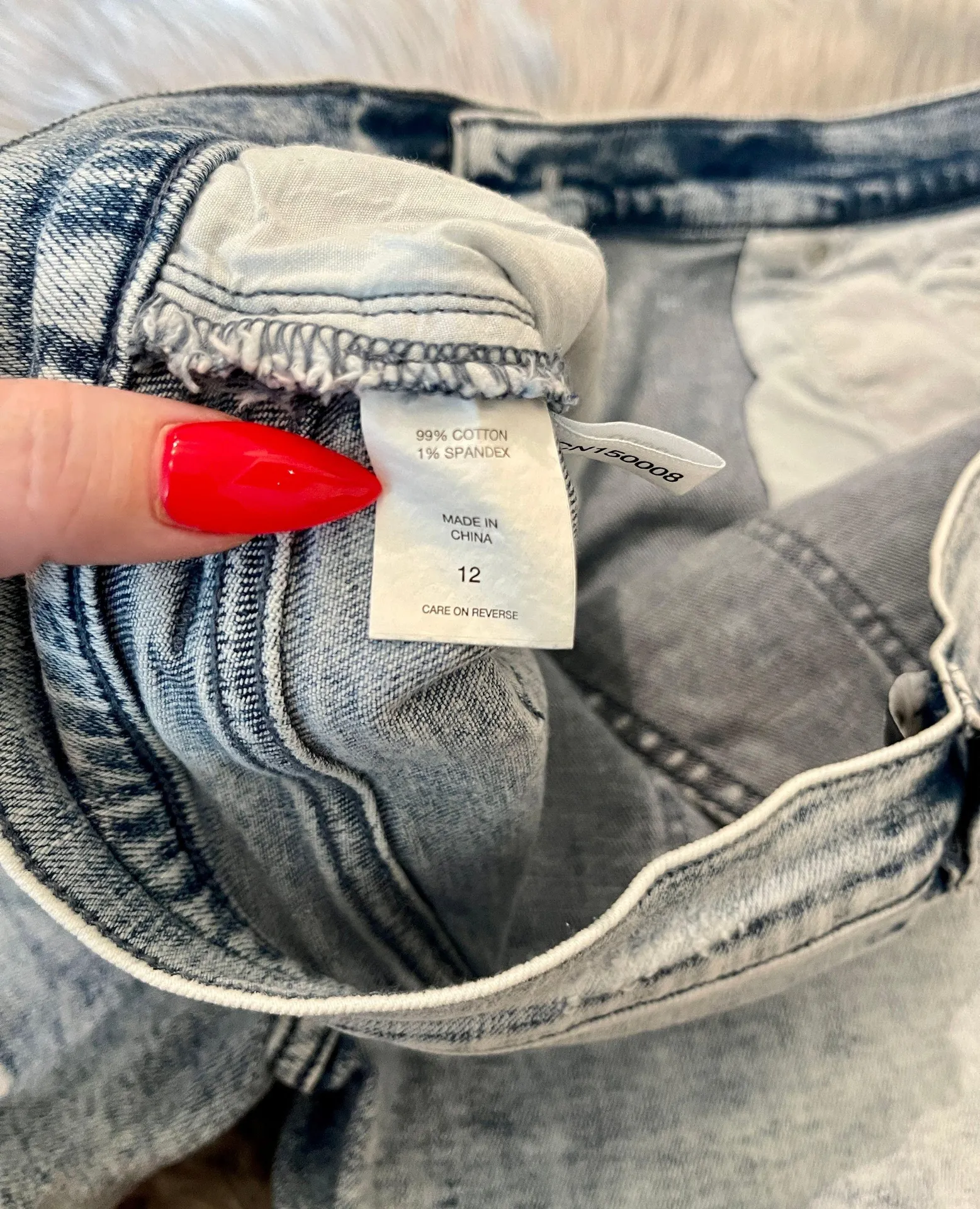 New York And Company Acid Wash Cutoff Denim Shorts Size 12 NEW - Image 5