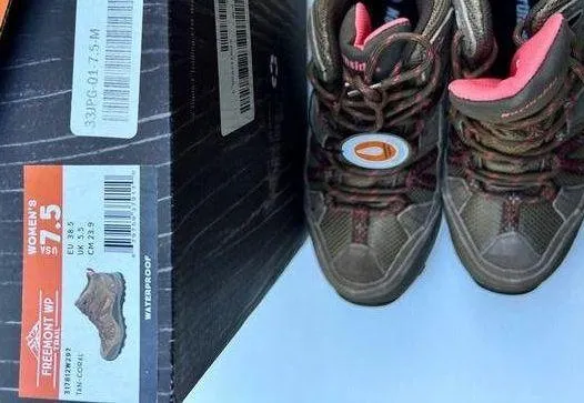 Freemont WP Women's Hiking Ankle Lace Up Waterproof Boots Sz 7.5 New in Box Brown - Image 2