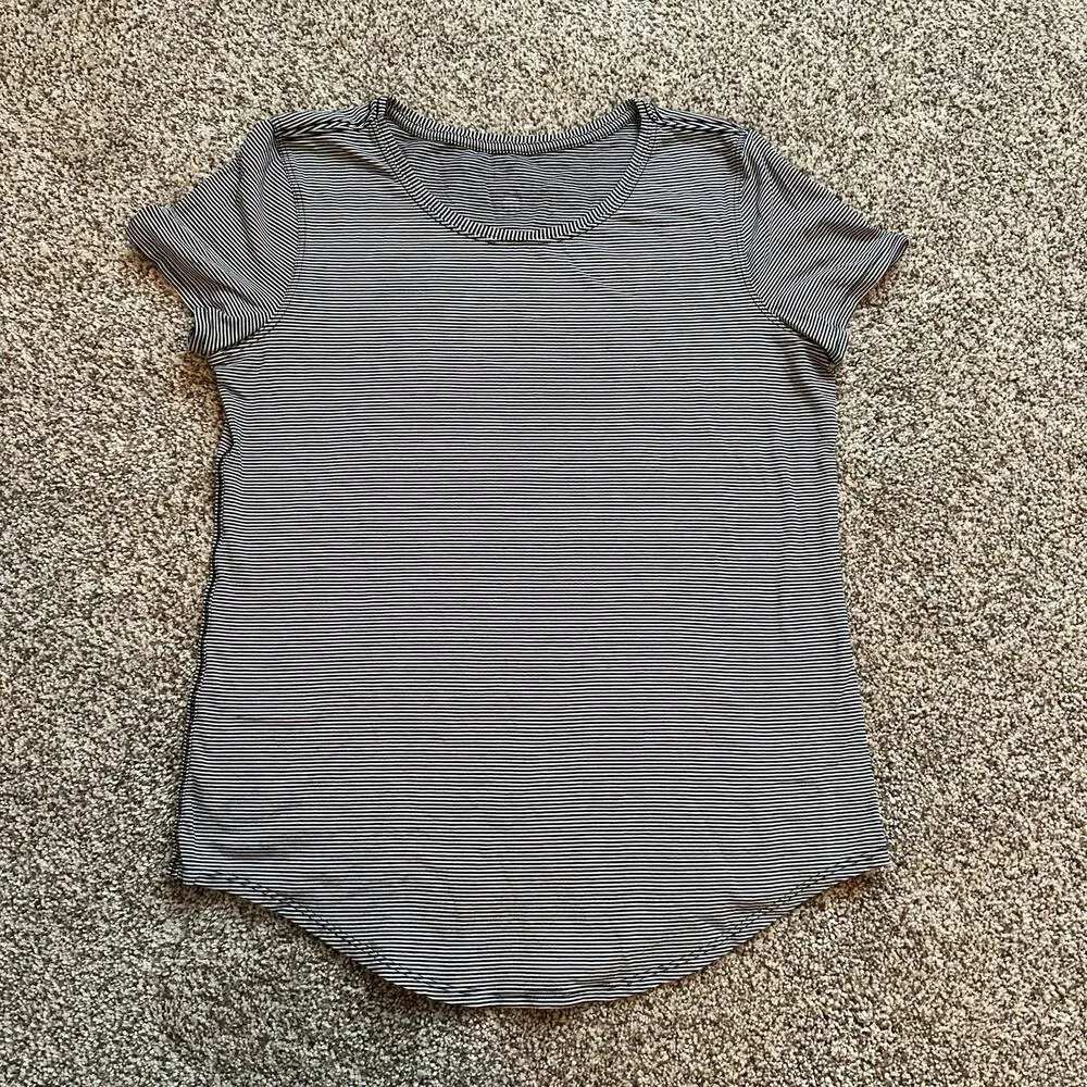 black & white striped short-sleeve t-shirt - Image 5