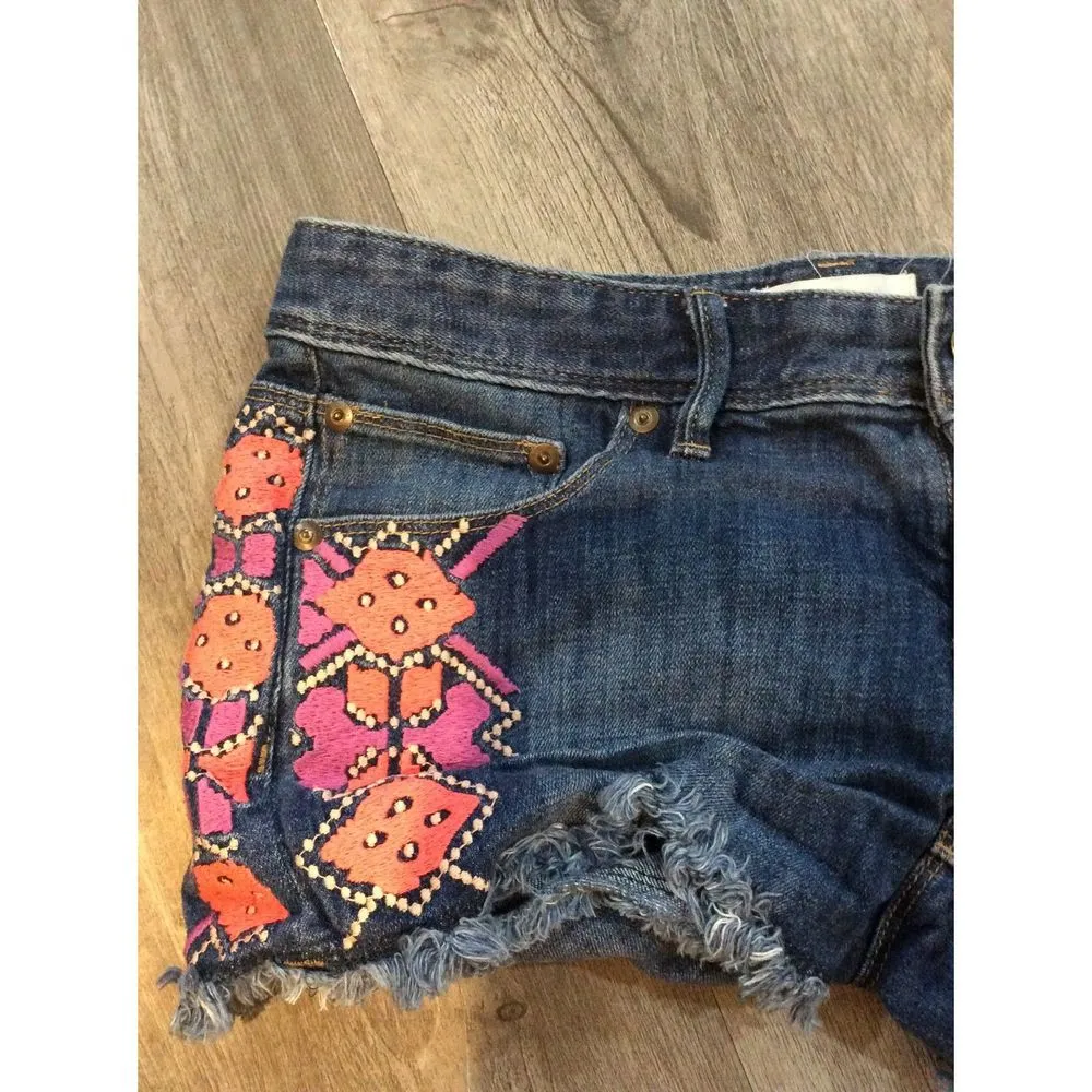 Roxy Jean Shorts 25 Jr Women Blue Cutoff Raw Hem Embroidered Aztec Stretch Denim - Image 5