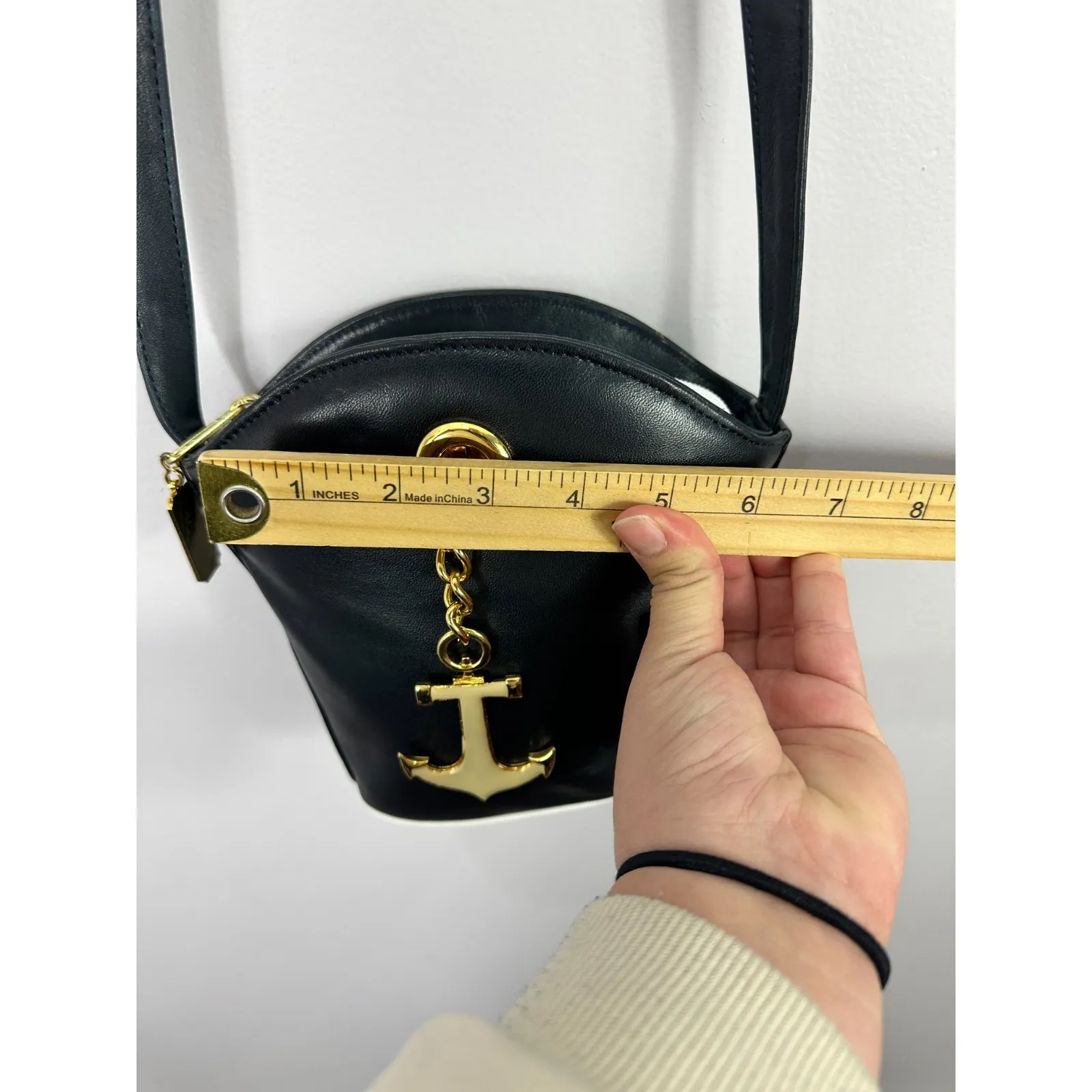 Vintage Harrods Black Anchor Chain Crossbody Bag Nautical Gold Charm 80s 90s - Image 8