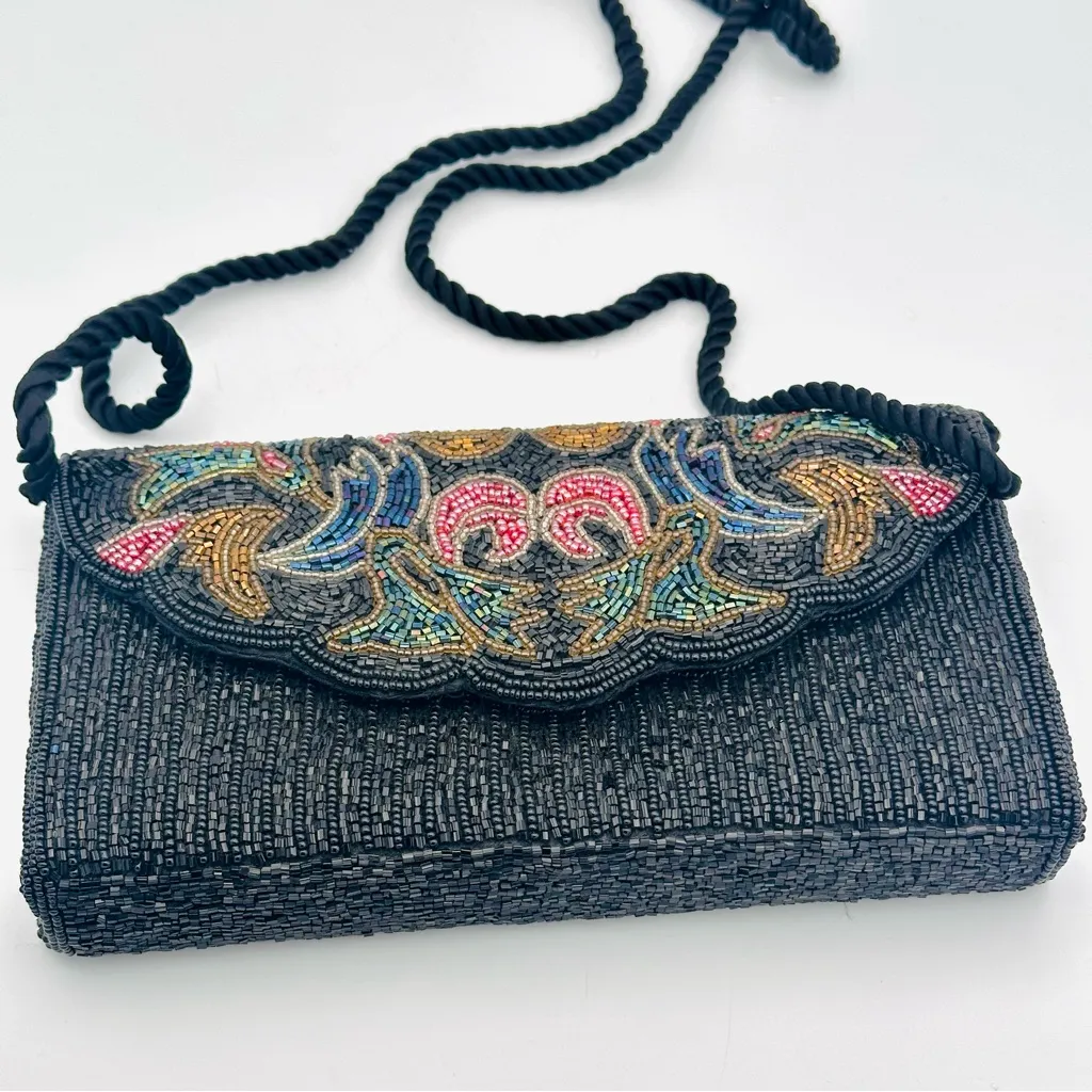 La Regale  Vintage Beaded Evening bag - Image 2
