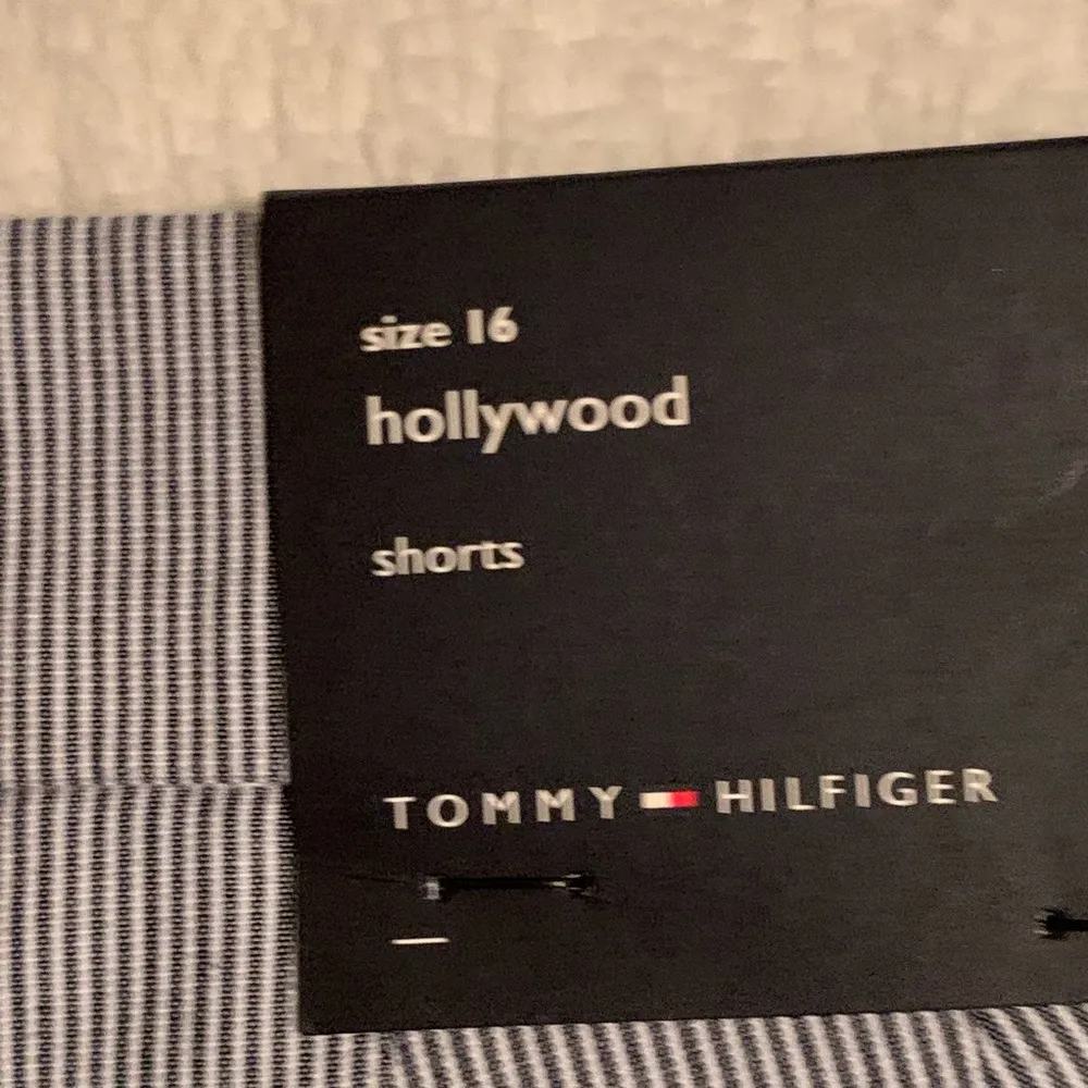 Tommy Hilfiger Shorts - Image 11