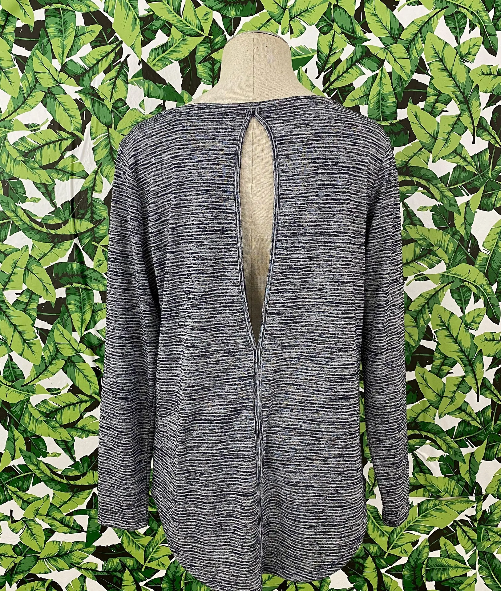 Cut Out Breezy Cutout Long Sleeve 639 - Image 2