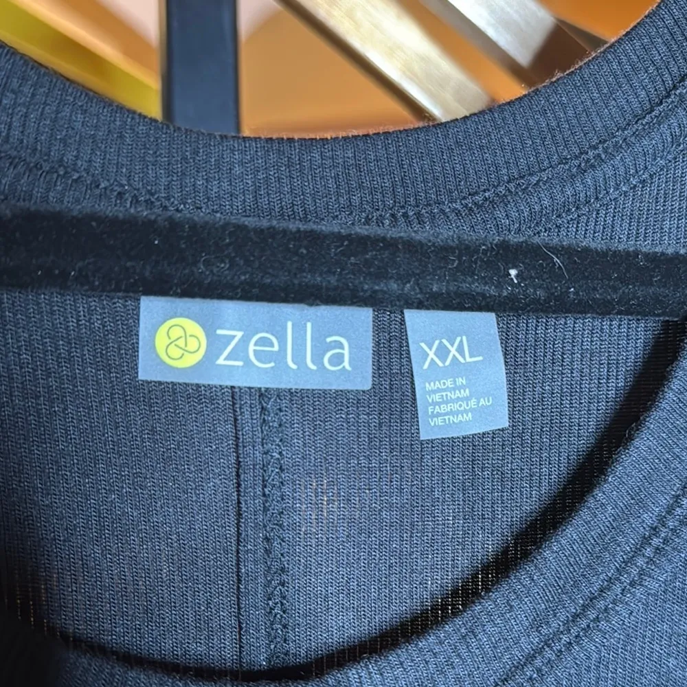 Zella Black Ribbed Sleeveless Muscle Sharkbite Tank Top Size XXL - Image 2