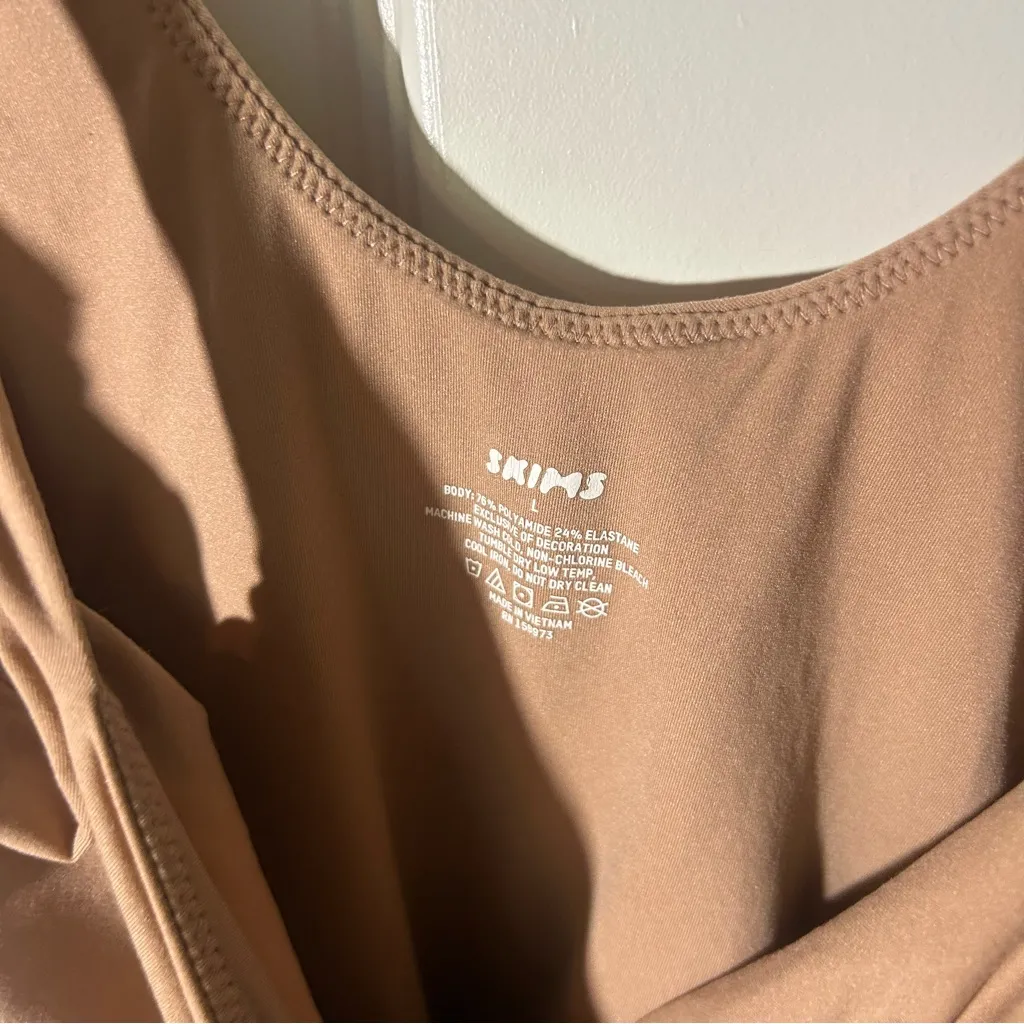 Skims Fits Everybody Square Neck Bodysuit in Sienna (Set of two!) - Image 4