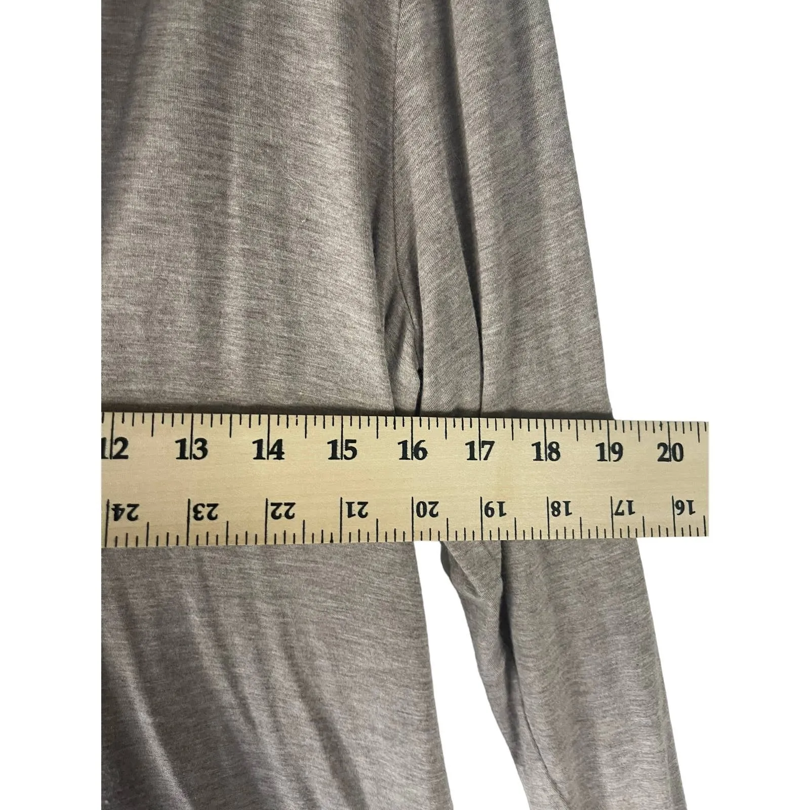 Soft Surroundings Women's Small Size Gray Lightweight V Neck Sweater - Image 7