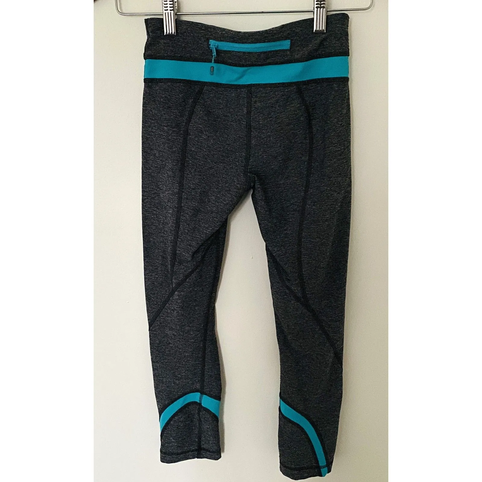 Lululemon Run Inspire Crop II Heathered Black Blue Luxtreme Crop Leggings Sz 2 - Image 3