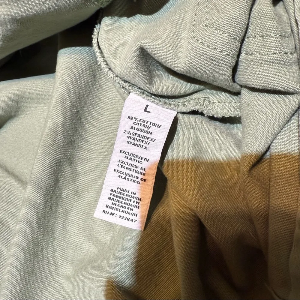 Celebrity Pink Olive Coverall Shorts Size Large - Image 2