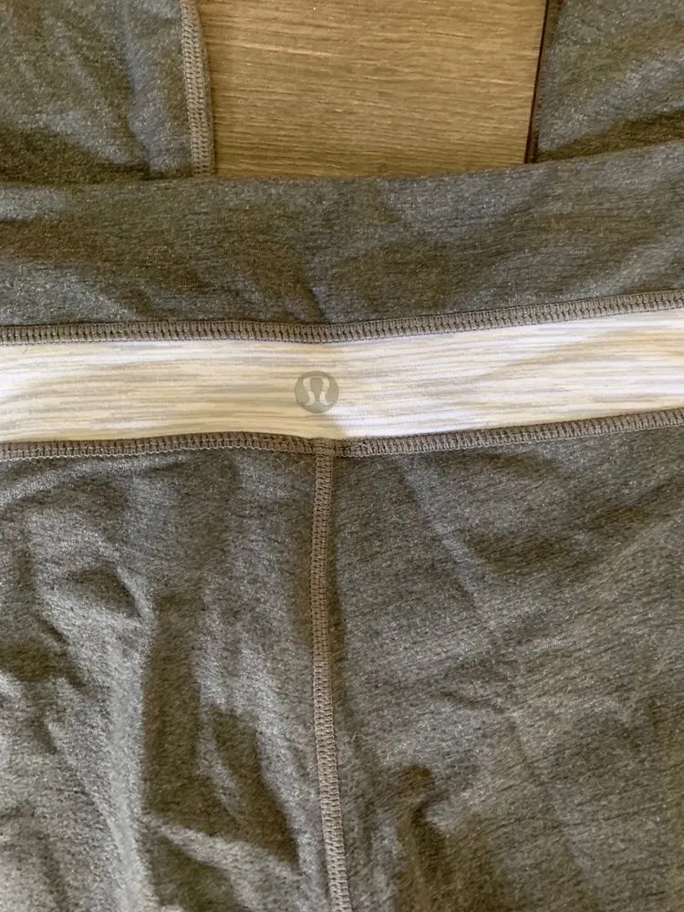 Lululemon Grey Crops - Image 3